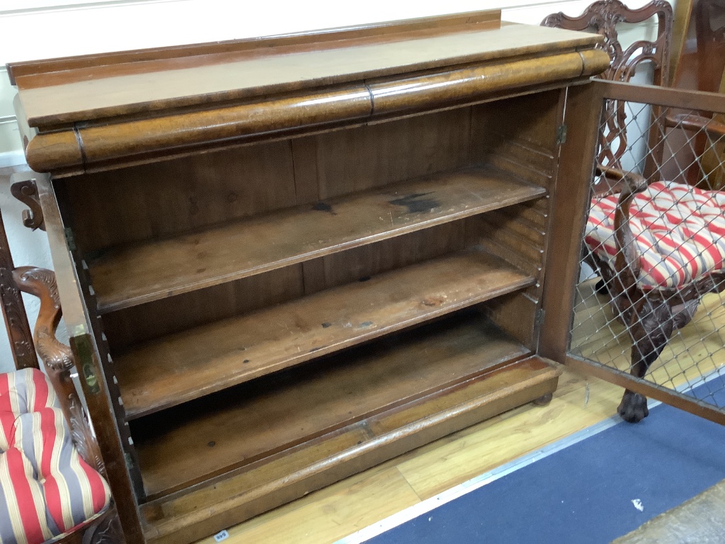 A late Regency mahogany chiffonier, width 122cm, depth 40cm, height 106cm